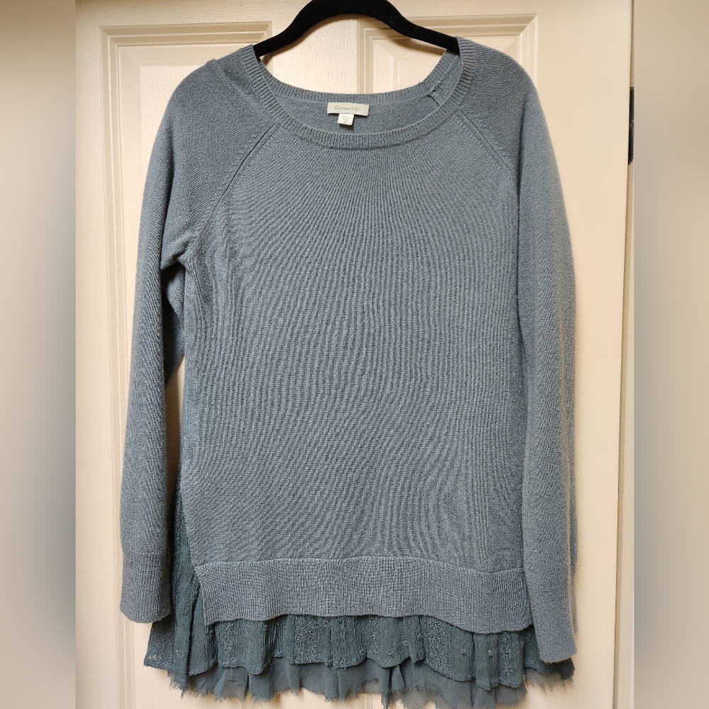 Garnet Hill Cashmere Green Shirttail Sweater with Lace Hem, Size Small